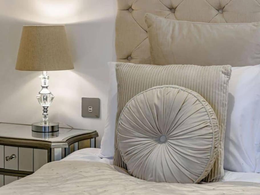 The Hideaway Luxury 5* 2 Bed Garden Apartment Scarborough Exterior photo